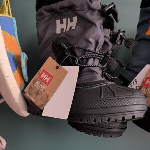 Helly Hansen Black Kids Snow Boot with Toggle Laces